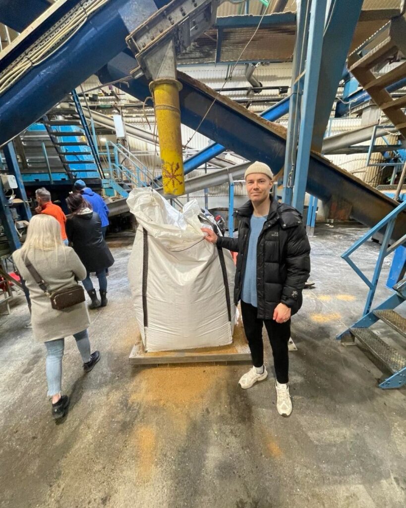 Visit to Orkugerðin to collect bone meal